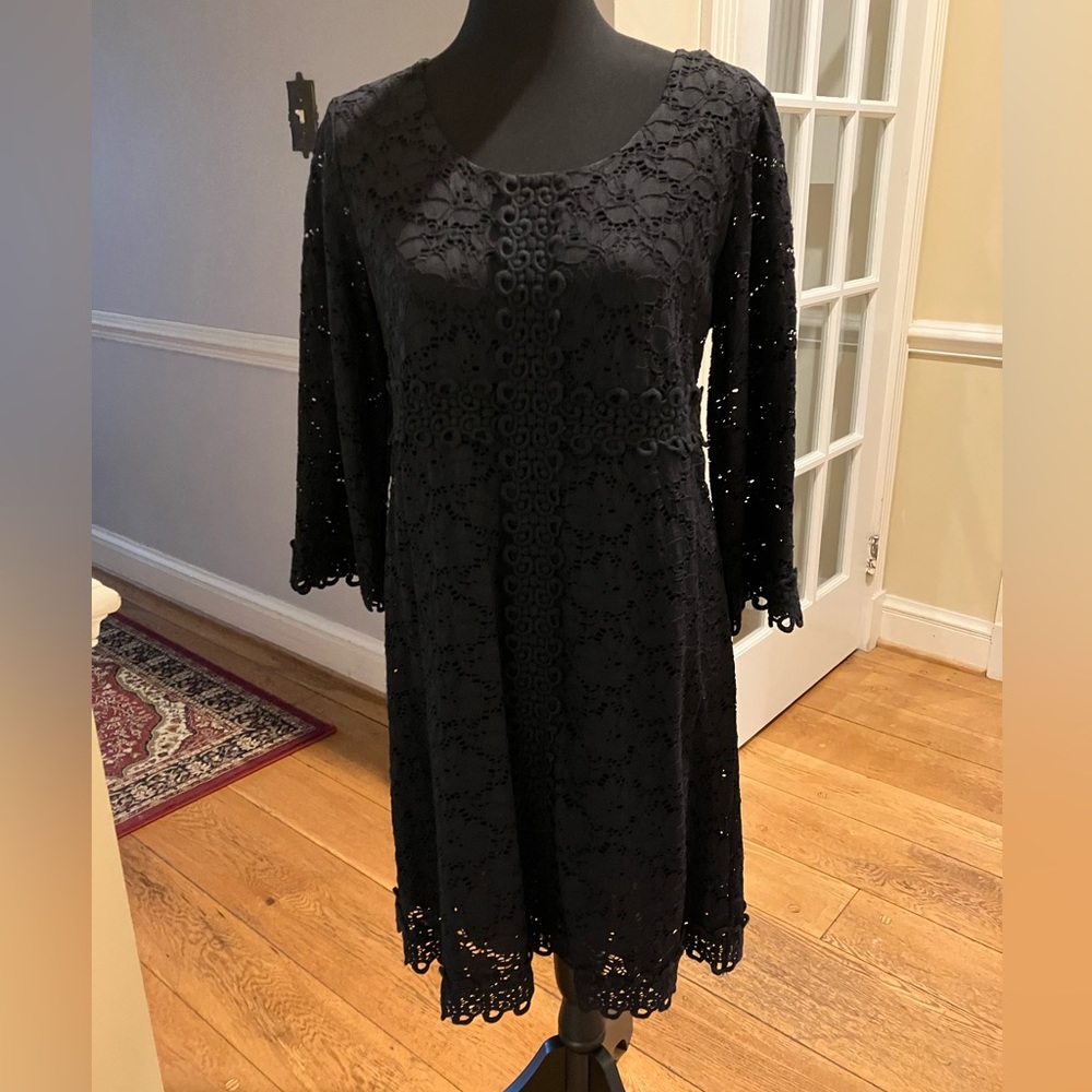 The perfect little black dress with sleeves